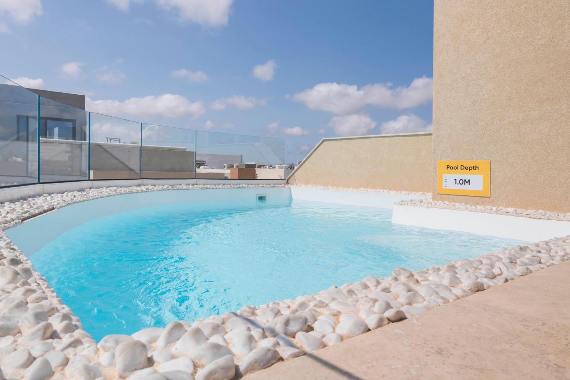 StayMela Apartments - Kappara Extérieur photo