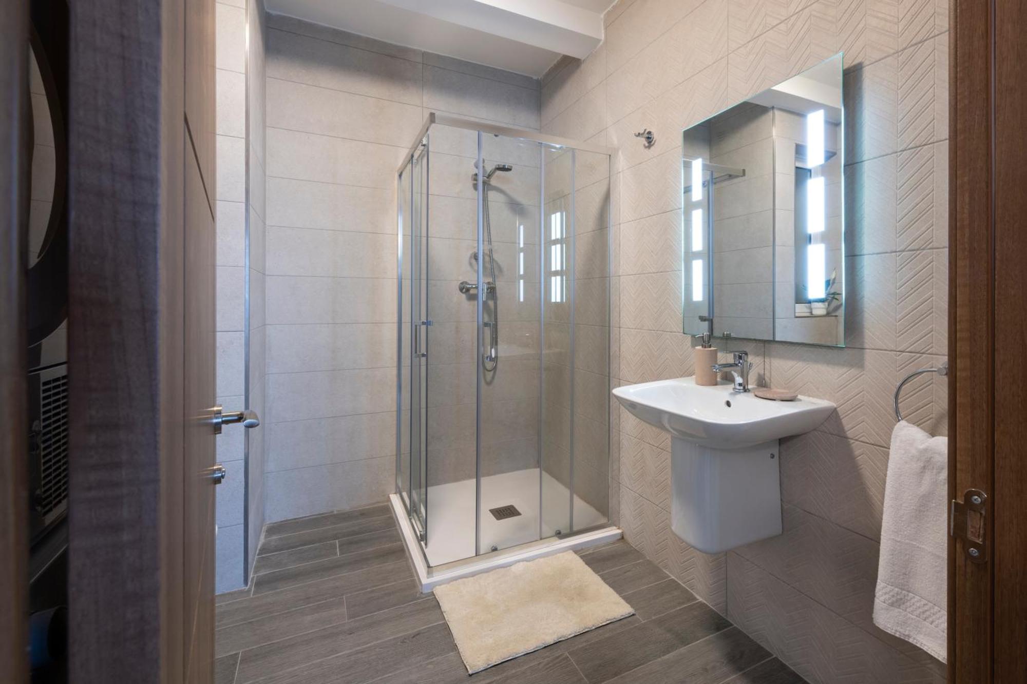 StayMela Apartments - Kappara Extérieur photo