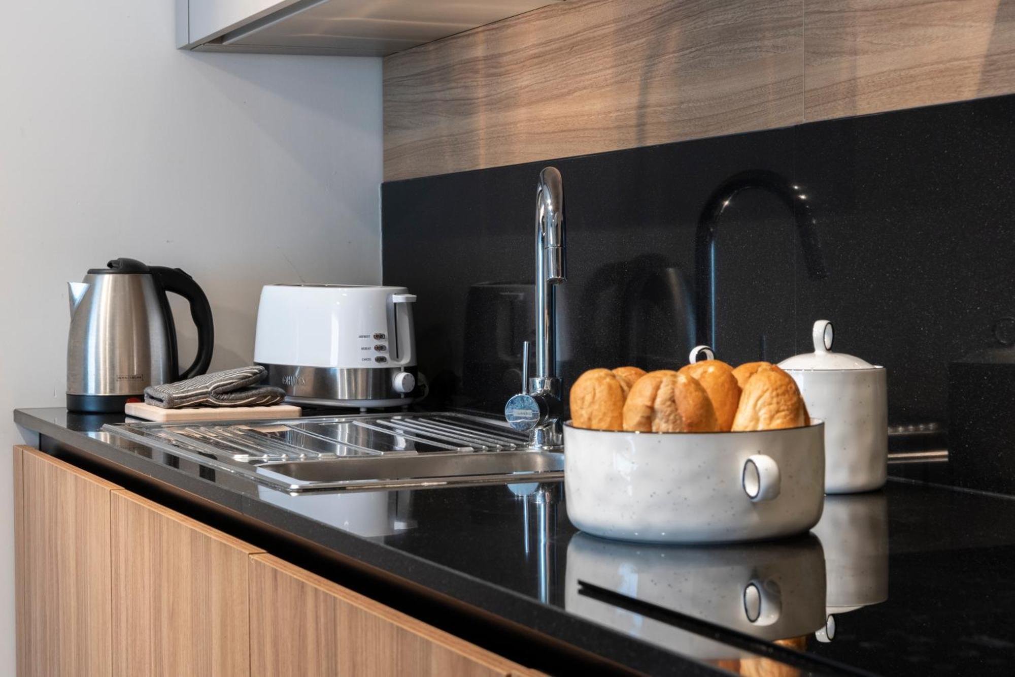 StayMela Apartments - Kappara Extérieur photo